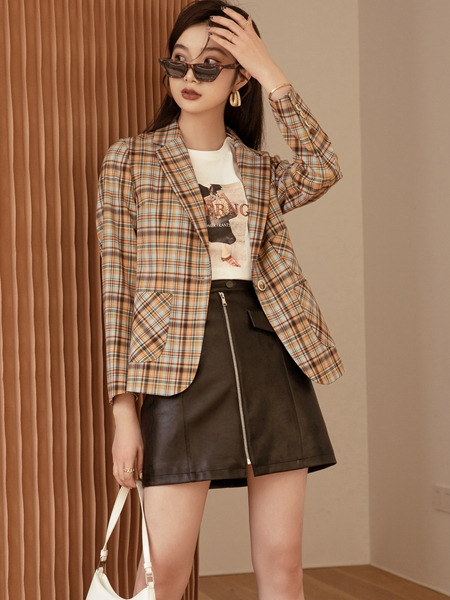 如缤女装品牌2022春季短款韩版气质西服外套