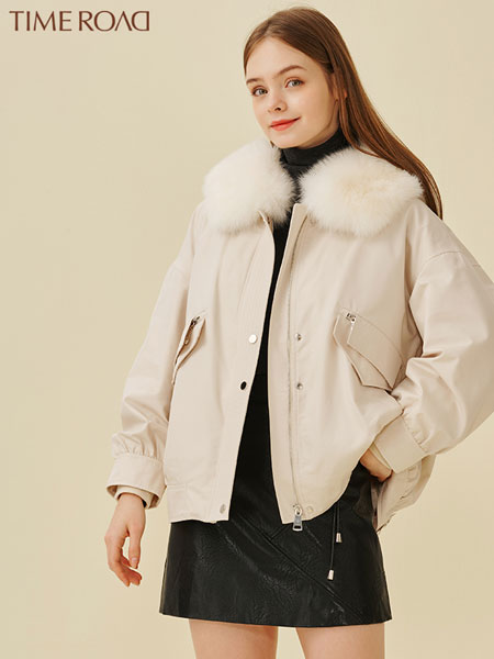 汤米诺女装品牌2021冬季毛领短款棉服