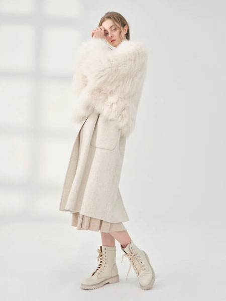 树生活女装品牌2021冬季皮草温暖舒适外套