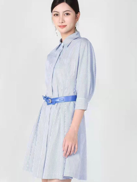 红凯贝尔女装品牌2022春夏蓝色快时尚文艺范收腰衬衫连衣裙