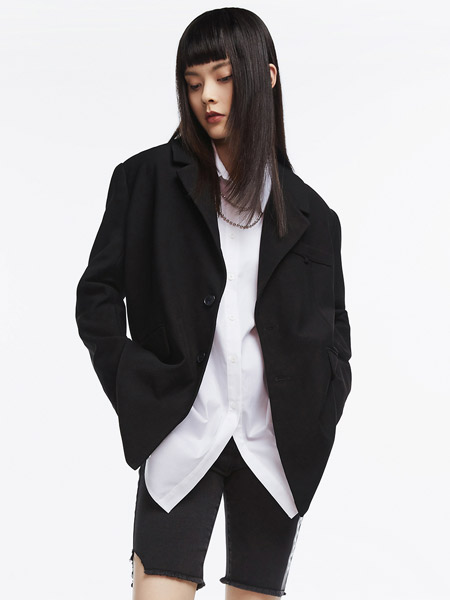 欧宝女装品牌2022春夏纯色黑色韩版快时尚商务西装外套