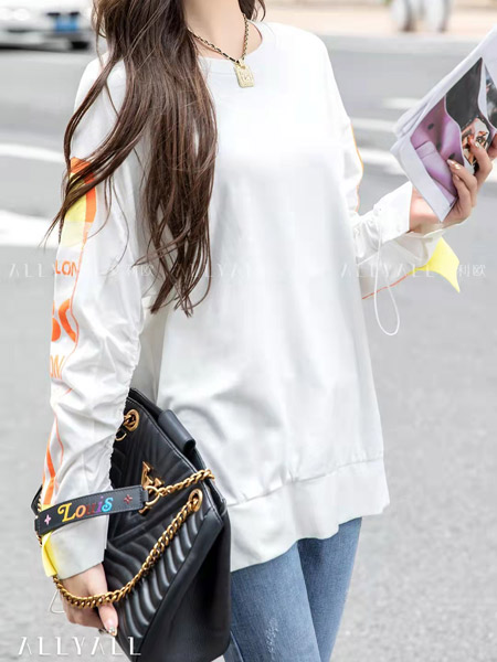 艾利欧女装品牌2022春夏白色韩版休闲街头范百搭慵懒风OVERSIZE卫衣