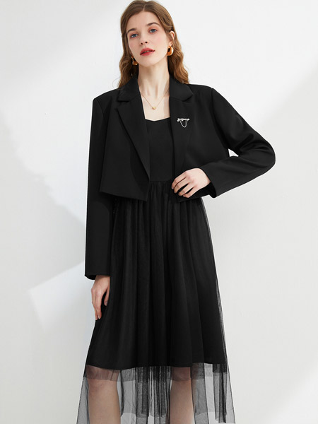 亦谷女装品牌2022春夏韩版复古风时尚淑女商务通勤风法式小西装套装裙成套搭配黑色两件套