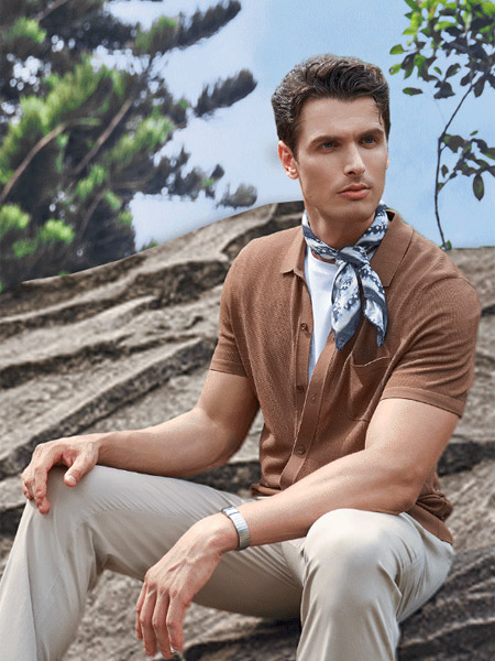 凯迪东尼男装品牌2022春夏褐色纯色日系休闲复古个性港风潮流修身上衣针织衫