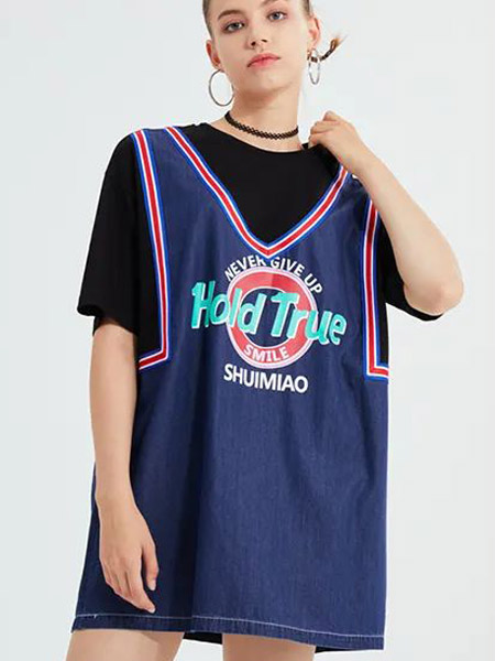 水淼SHUIMIAO女装品牌2022春夏蓝色撞色日系快时尚休闲俏皮街头范通勤风原宿字母OVERSIZE短袖T恤