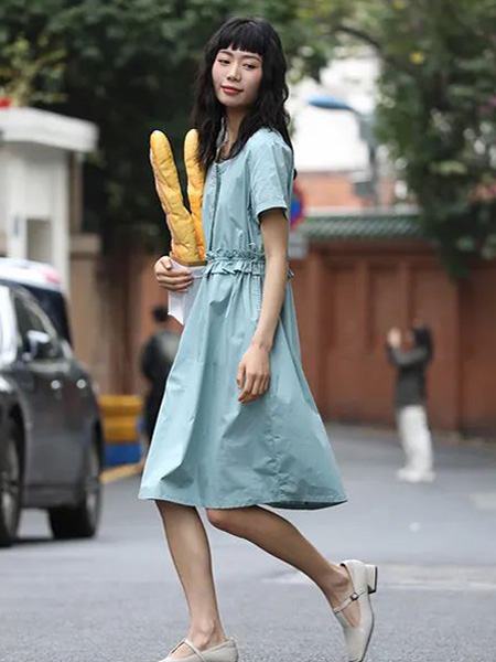 BUKHARA布卡拉女装品牌2022夏季纯色蓝色韩版复古风气质款简约学院港风文艺范连衣裙