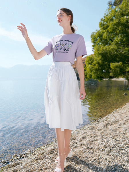 禹妃 女装品牌2022夏季紫色快时尚休闲通勤风街头范T恤