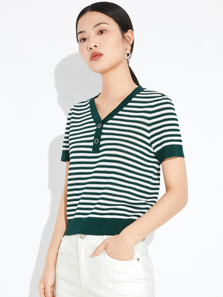 敦奴女装品牌2022夏季绿色日系休闲快时尚短款条纹针织衫