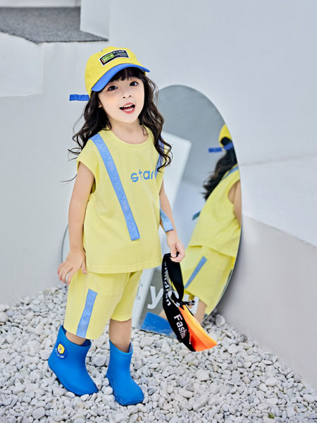 熊卡唯妮童装品牌2022春夏黄色休闲弹力时尚套装