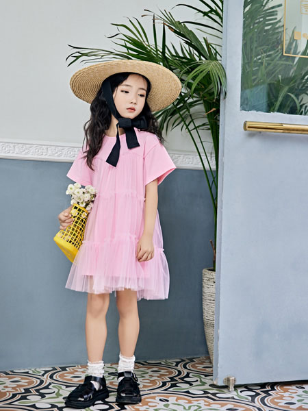 熊卡唯妮童装品牌2022春夏粉色纯色网纱宽松舒适连衣裙