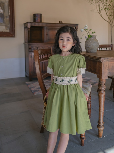 蒂萨纳D`sana童装品牌2022夏季绿色复古风森系小清新连衣裙