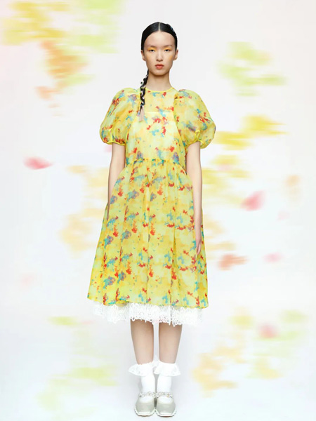 Awaylee女装品牌2022夏季韩版灯笼袖中长款连衣裙