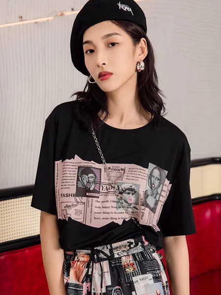 姚领女装品牌2022夏季黑色日系潮流个性字母T恤