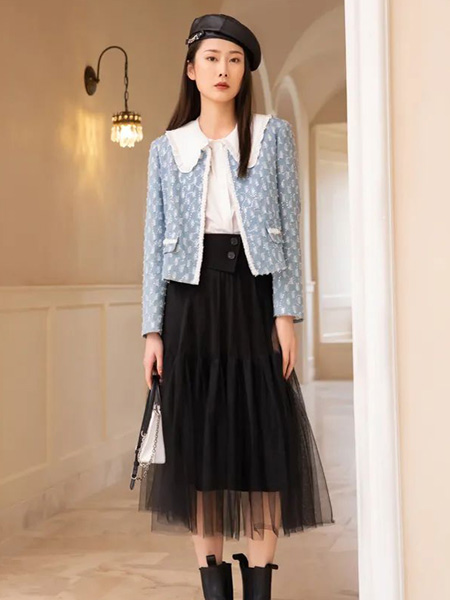 JUST&TH女装品牌2022夏季蓝色小香风短款复古外套