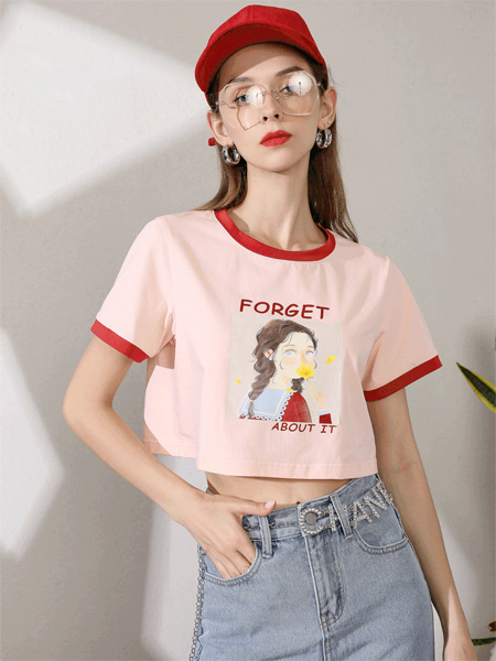 美丽联盟女装品牌2022夏季粉色可爱短款圆领T恤