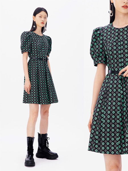 珂尼蒂思女装品牌2022夏季绿色满印复古灯笼袖连衣裙