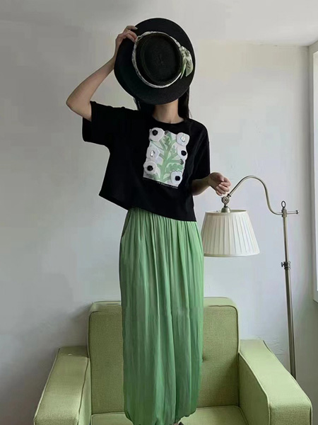 尼赫菲女裝品牌2022夏季綠色寬松慵懶風森系半身裙