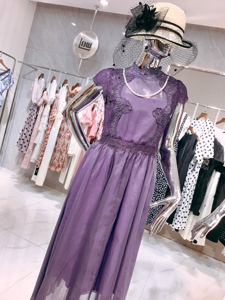 蓝帛湾女装品牌2022夏季成熟中国风复古连衣裙