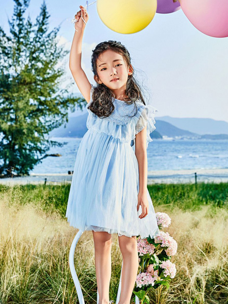 啾比乐JOJOBO童装品牌2022夏季蓝色网纱森系时尚连衣裙