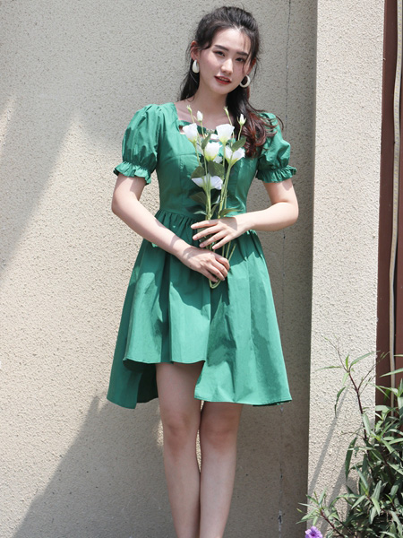韩蔻KORIKOO女装品牌2022夏季不规则公主气质连衣裙