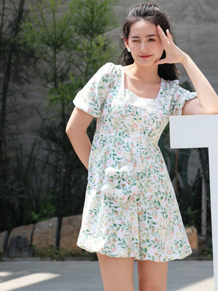 韩蔻KORIKOO女装品牌2022夏季复古沙滩短款连衣裙
