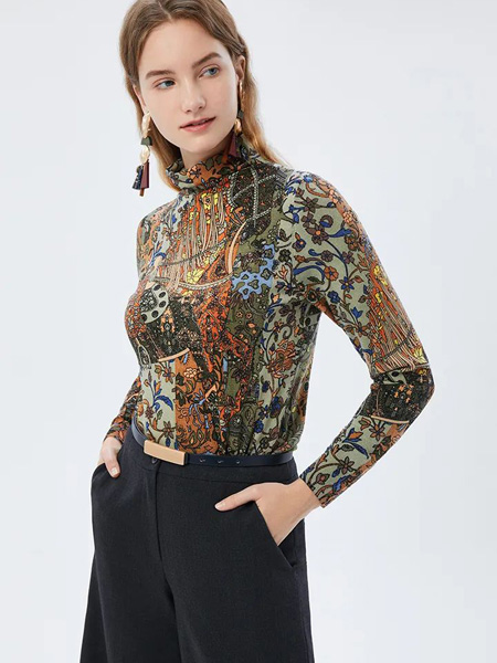 沐兰 - MORELINE女装品牌2022春夏贴身高领薄款上衣