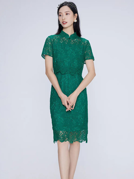 粉蓝时尚女装品牌2022夏季中国风蕾丝成熟连衣裙