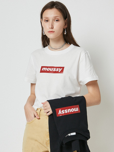 moussy女装品牌2022夏季潮流字母圆领T恤