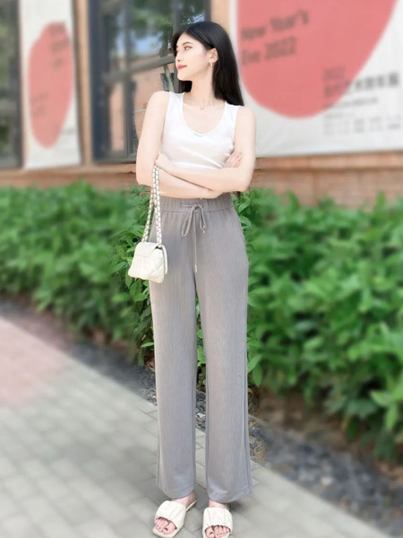 逸阳女装品牌2022春夏弹力柔软舒适长裤