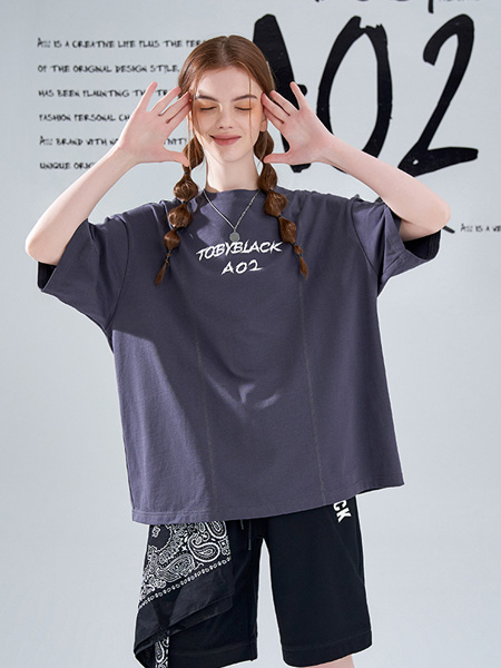 A02女装品牌2022夏季蝙蝠袖宽松字母T恤