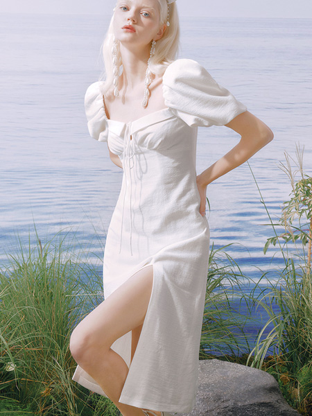 糖力潮品(TAMMYTANGS)女装品牌2022夏季法式方领优雅连衣裙