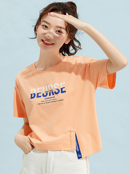 米子旗女装品牌2022夏季开叉设计感字母T恤