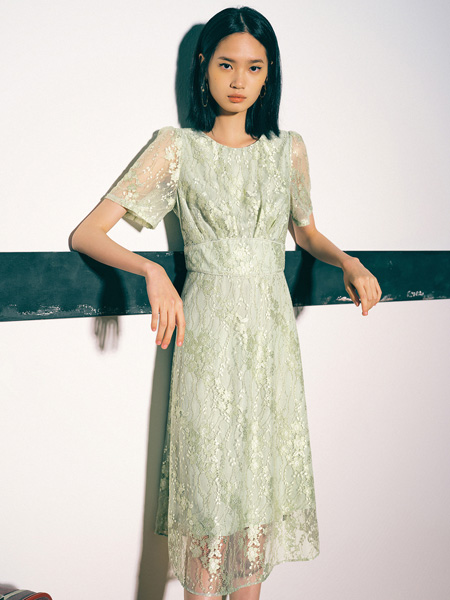 诗篇女装品牌2022夏季蕾丝优雅气质连衣裙