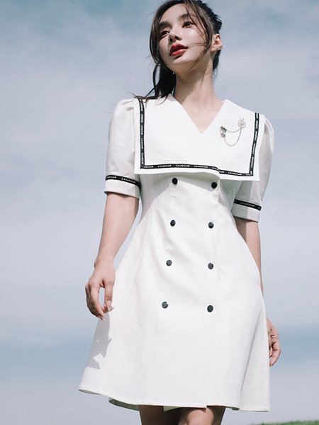 N-ONE女装品牌2022夏季海军服排扣学院风连衣裙