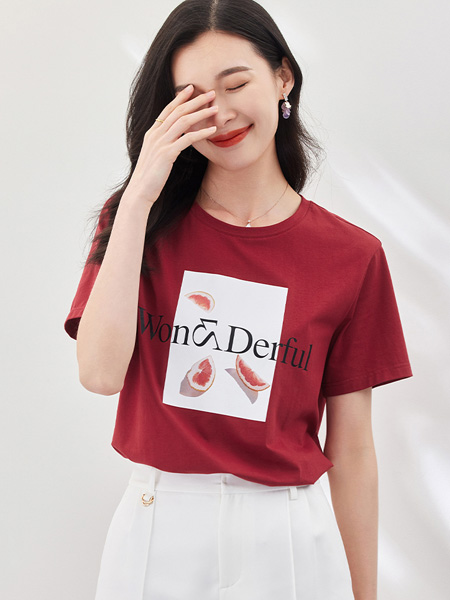 欧莎女装品牌2022夏季日系字母减龄T恤
