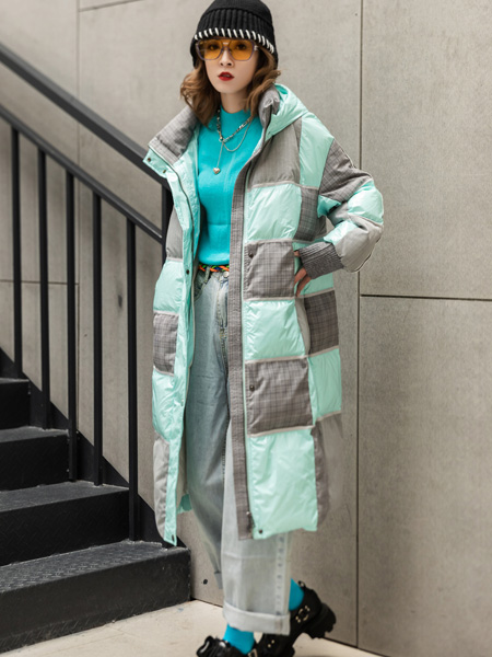 ILITI女装品牌2022冬季格纹格子厚实羽绒服