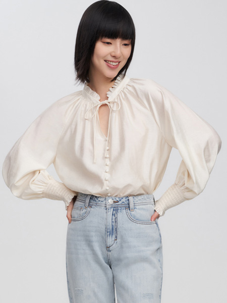 纳薇naivee女装品牌2022夏季镂空系带法式小衫