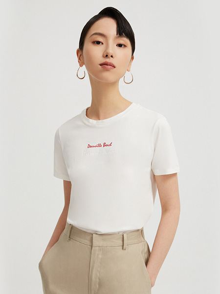 纳薇naivee女装品牌2022夏季圆领贴身亲肤T恤