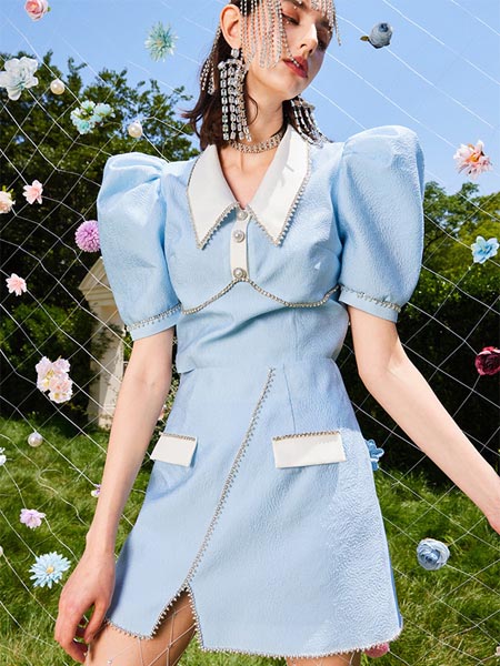 OZLANA女装品牌2022夏季小香风钉珠气质套装