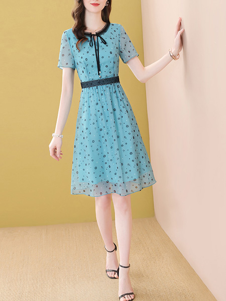 POEMLADY女装品牌2022夏季系带蕾丝气质连衣裙
