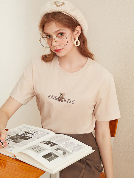 卡贝奈尔女装品牌2022夏季港风潮流字母T恤