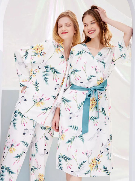 GCGOCOH阪の屋内衣品牌2022夏季度假风印花柔软睡裙