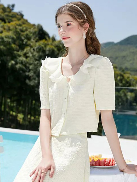 亦谷女装品牌2022夏季复古风气质款优雅性感性感短袖