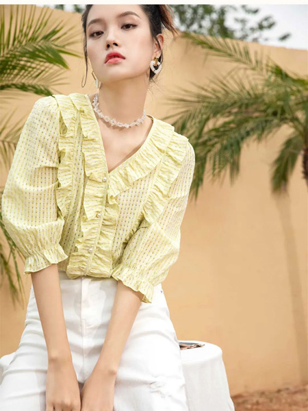 诺曼琦女装品牌2022夏季荷叶边灯笼袖韩版修身短袖