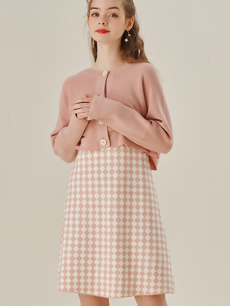 湯米諾女裝品牌2022秋季少女減齡甜美套裝