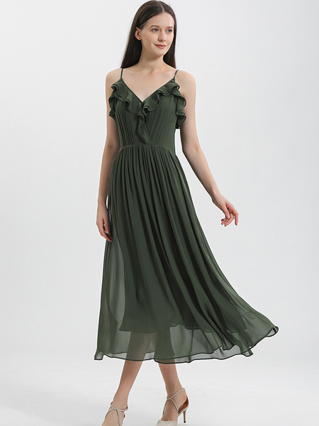 维欧艾女装品牌2022夏季荷叶边森系显瘦吊带裙