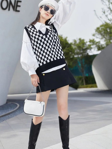 寶薇女裝品牌2022秋季棋盤格時尚個性套裝