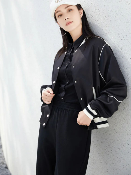 寶薇女裝品牌2022秋季學院運動韓系工裝風外套