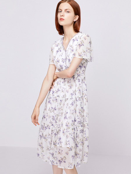菲妮迪女装品牌2022夏季小清新雪纺薄款连衣裙