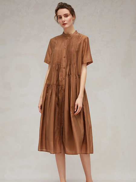 必然女装品牌2022夏季条纹通勤风性感优雅气质款连衣裙